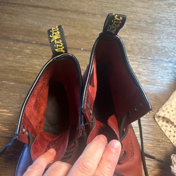 Dr Martens Newton 1460 leather 8 eyelit lite boots size 5 men 6 women - Picture 12 of 14